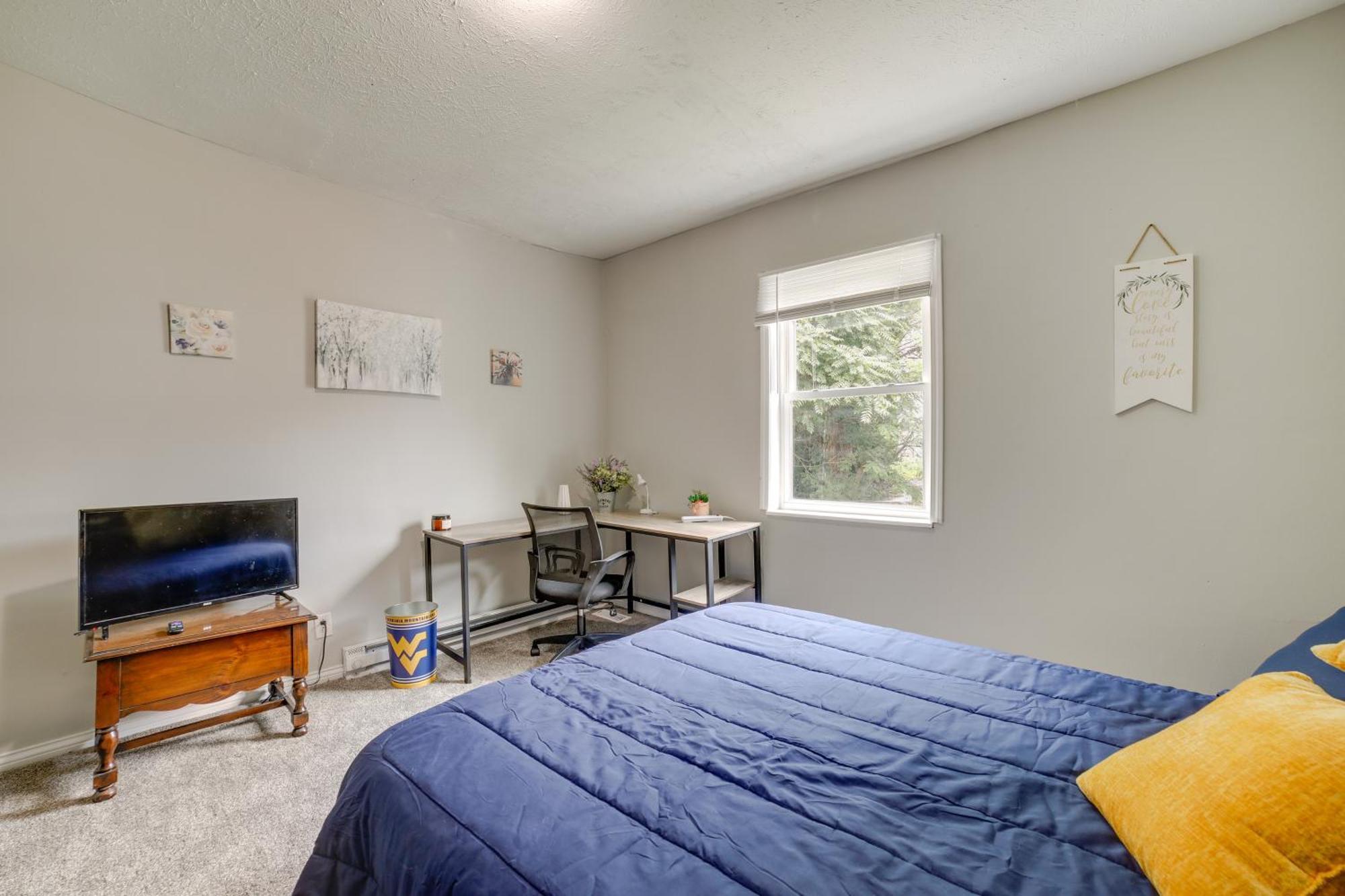 1 Mi To West Virginia University! Holiday home