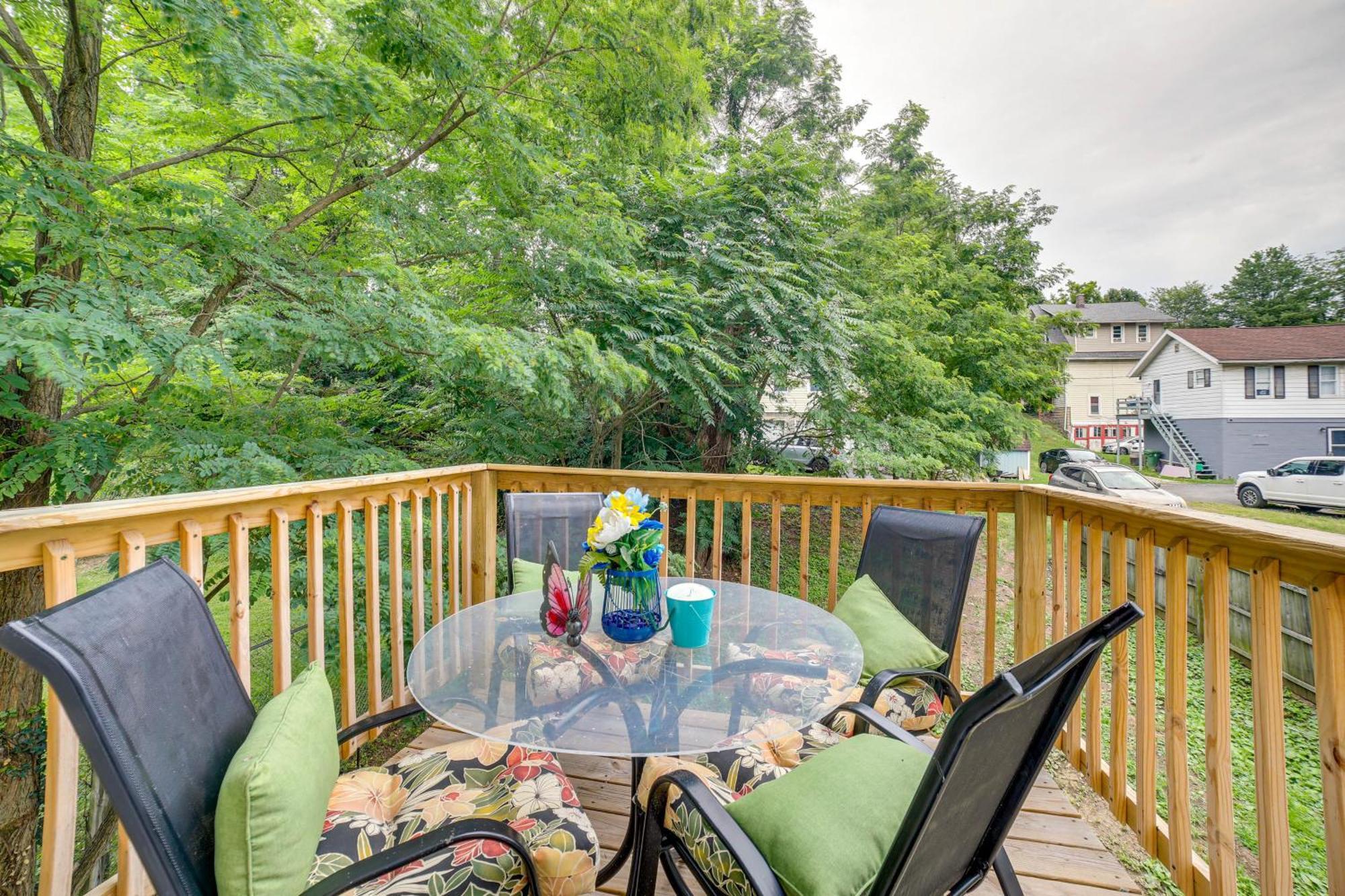 1 Mi To West Virginia University! Holiday home Morgantown